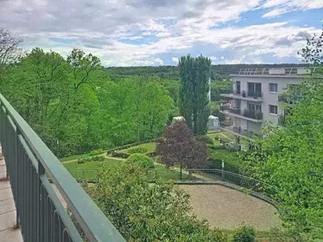 Garches 92380 Achat / Vente appartement 4 pièces t4 au dernier étage parking
