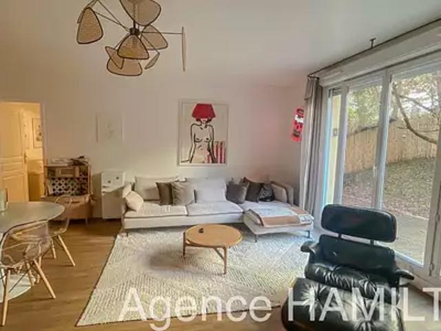 Garches 92380 Achat / Vente appartement 4 pièces t4 au dernier étage terrasse
