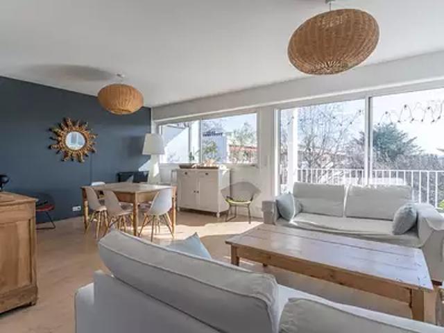 Garches 92380 Achat / Vente appartement 4 pièces t4 au dernier étage terrasse