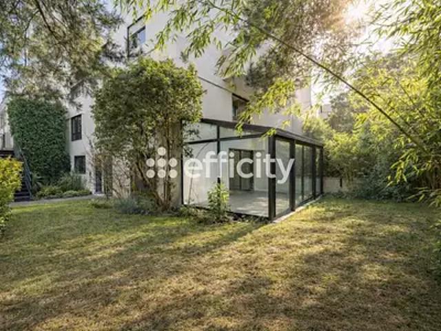 Garches 92380 Achat / Vente appartement 5 pièces t5 jardin