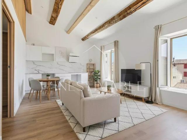 Gardanne centre, à 10 minutes d'Aix en Provence, Appartement T3 + mezzanine à louer