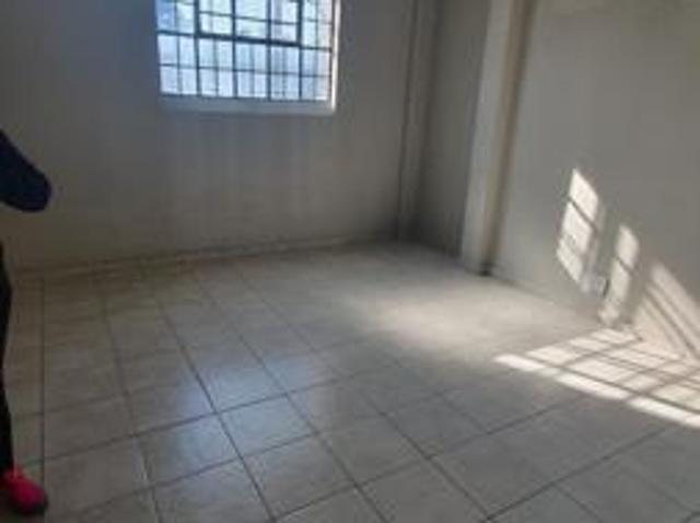 Garden Cottage in Germiston Central