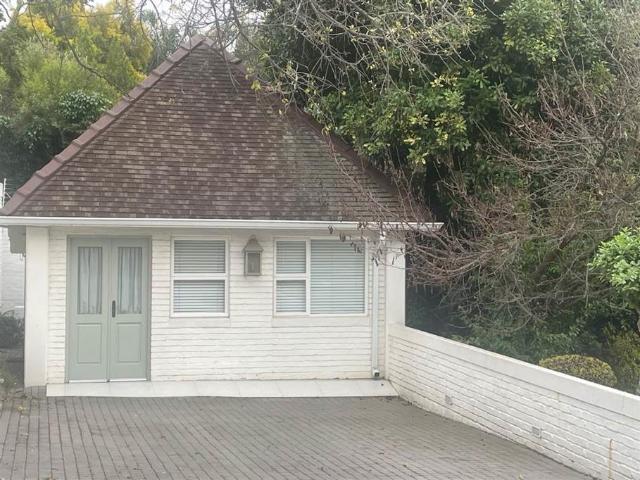 Garden Cottage in Morningside