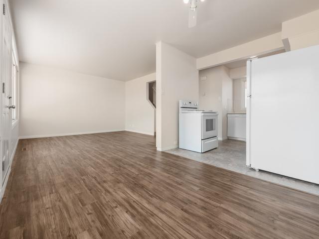 Garden Court 2 Bedroom Apartment for Rent