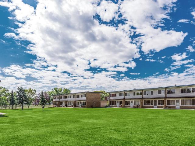 Garden Court 2 Bedroom Home for Rent at 10211 Princess Elizabeth Ave Nw, Edmonton, AB T5G 0Y1 Spruce Avenue