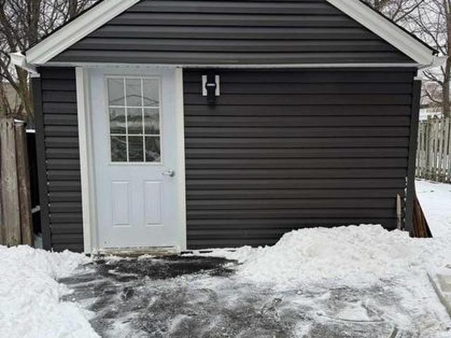 Garden Suite 29 Habitant Drive, Toronto, ON, M9M 2N7 house for lease | Listing ID W13213 | Royal LePage