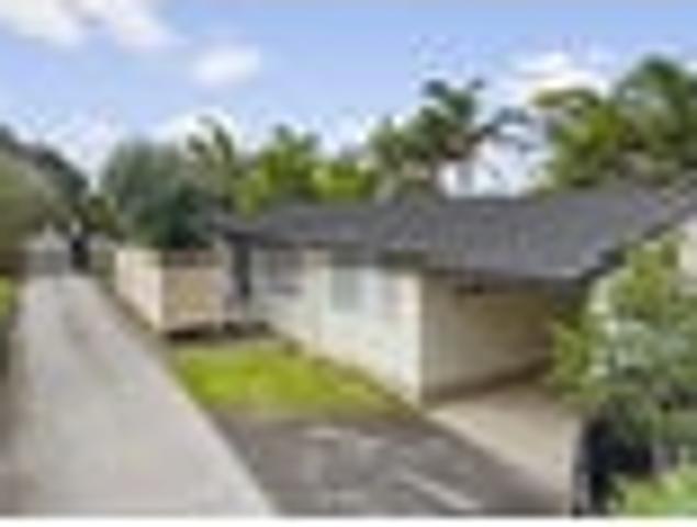 Garden, Parking & Great Location