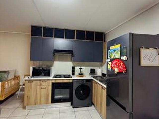 garden unit to rent in green park ec.