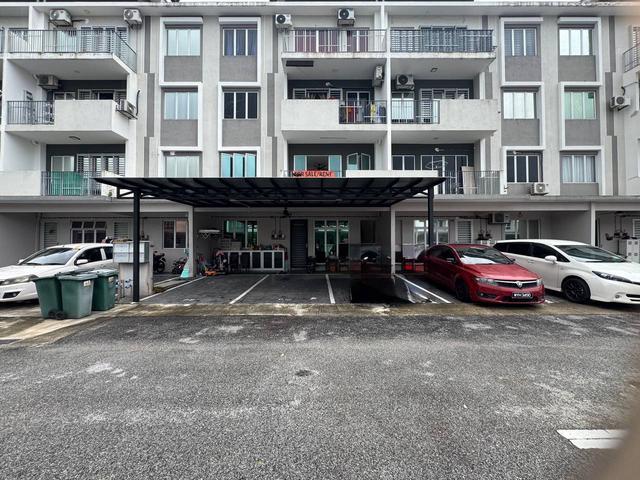 Garden Villa Townhouse Taman Tasik Semenyih Upper unit
