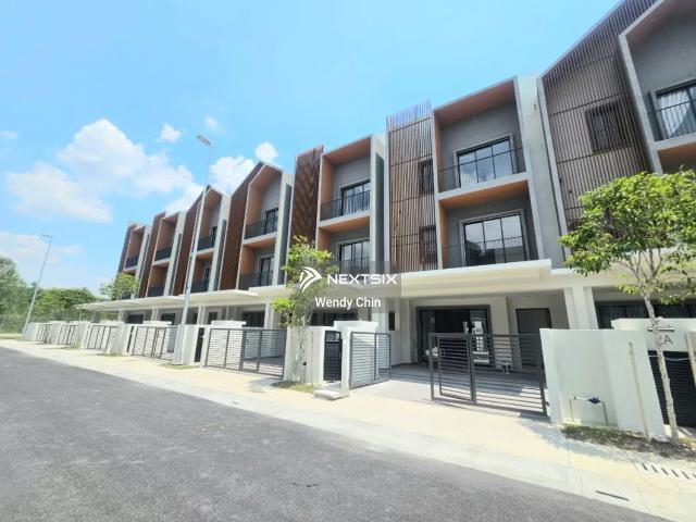 Garden Villas Bukit Indah Double Storey Cluster