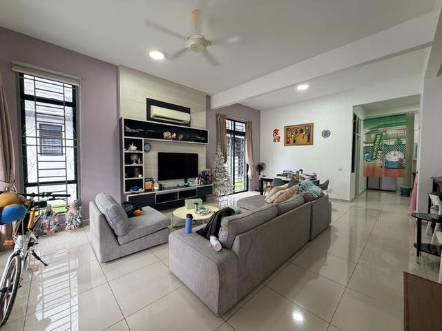 Garden Villas Bukit indah 2 storey cluster house For Rent