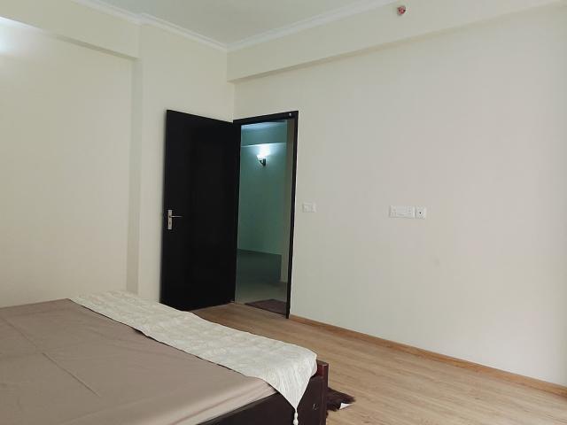 Gardenia Golf City 3 Bedroom 1350 Sq. Ft. Apartment in Sector 75 Noida Listing ID: #9883