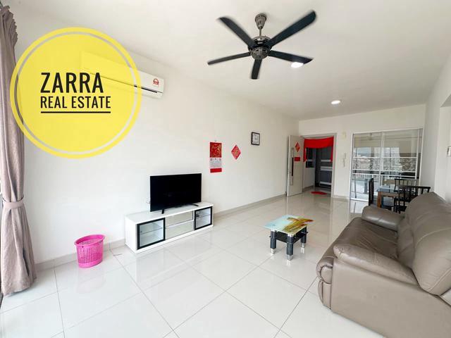 Gardens Ville 1270Sqft Renovated Partially Furnished 2 Carparks