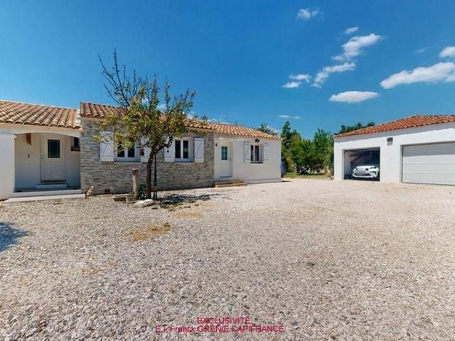 Garéoult – Maison de plain pied 167m² utiles avec studio indépendant, piscine, double garage de 35 m², terrain arboré