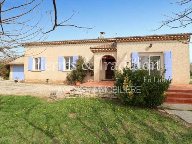 Gargas, Maison de plain pied à vendre, située dans un hameau de campagne