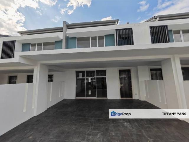 Garland Residence 2,Kota Emerald