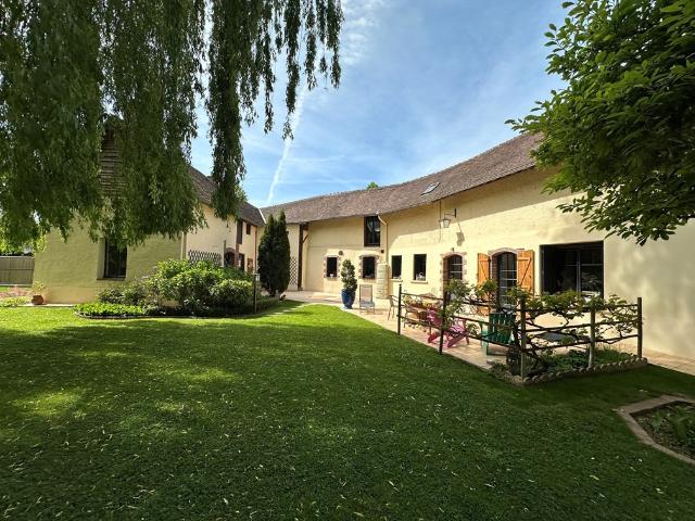 GARNAY MAISON DE CARACTERE 2 GRANGES 3 CHAMBRES EXCELLENT ETAT