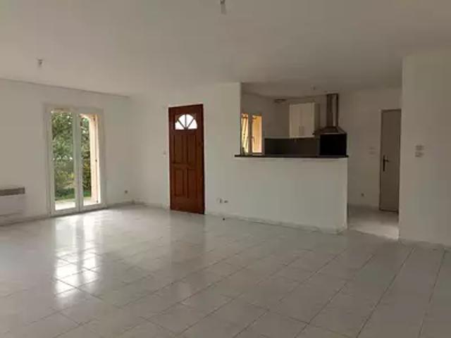 Garons 30128 Achat / Vente maison 7 pièces t7 jardin terrasse
