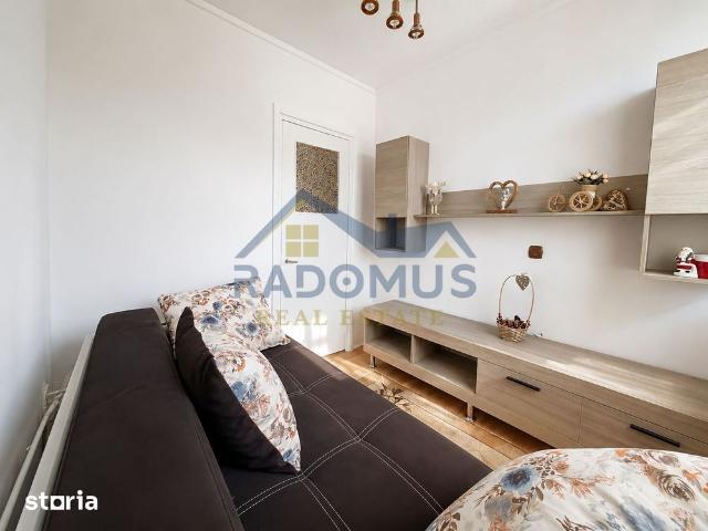 Garsonieră 2 camere | Republicii | 330 €/lună | Etaj 10