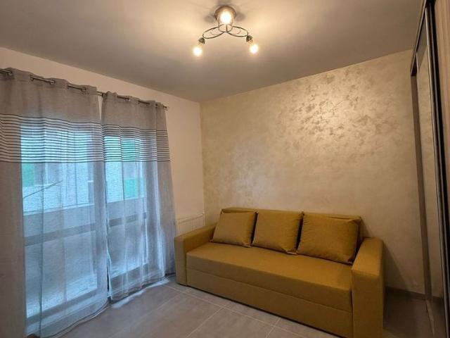 GARSONIERĂ DE ÎNCHIRIAT LOC DE PARCARE INCLUS MILITARI RESIDENCE