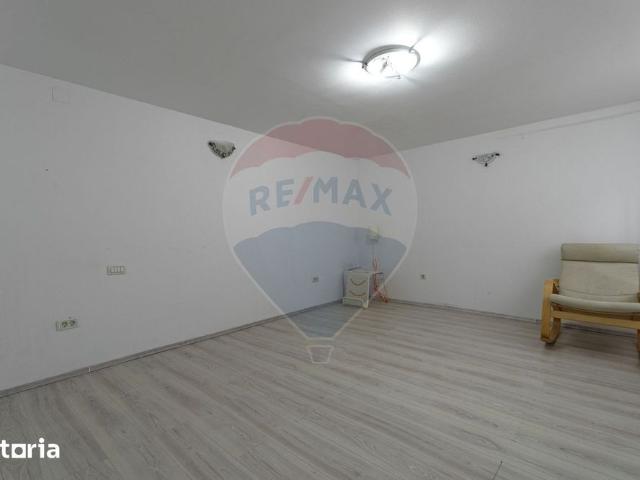 Garsonieră de închiriat– Strada Republicii 31/ Comision 0%