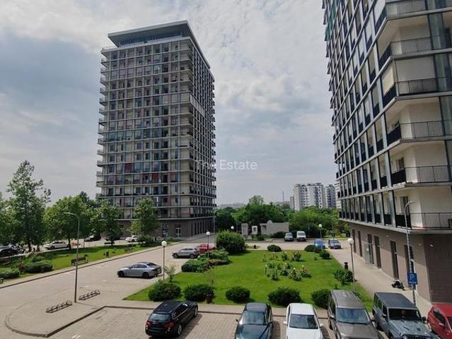 Garsonieră Modernă cu Parcare Subterană în Asmita Gardens