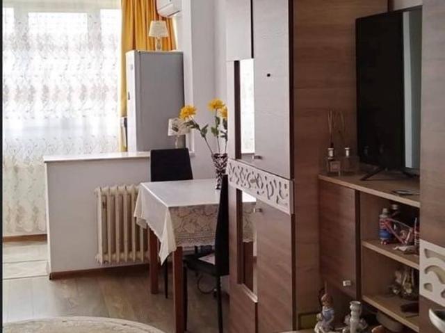 Garsonieră semidecomandată în Brazdă, etajul 4/9