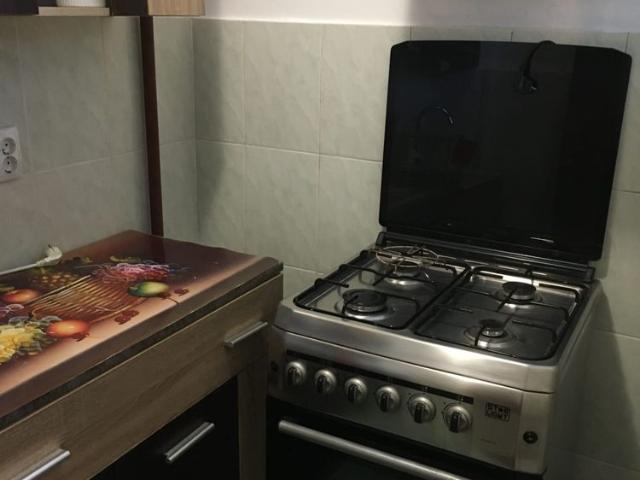 Garsonieră semidoct, mobilată, 31m², Strada Vasile Lupu, Iași