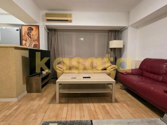 Garsonieră spațioasă Bd. Unirii | Etaj 5/8 | Pază | Vedere liniștită |