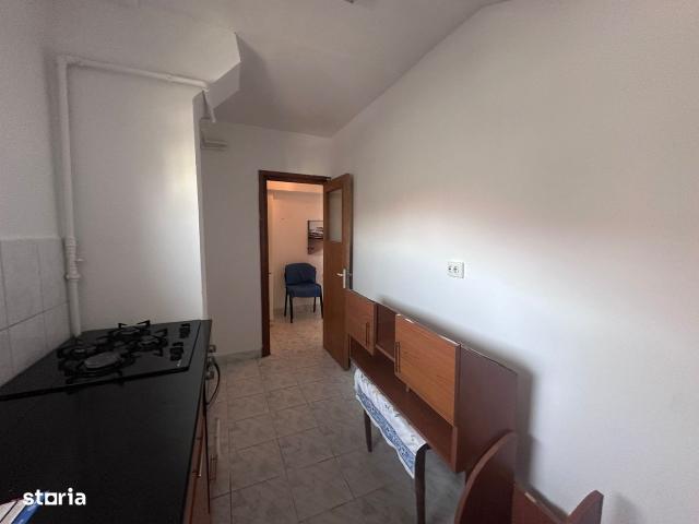 Garsonieră spațioasă și luminoasă decomadată, confort 1, micro 3