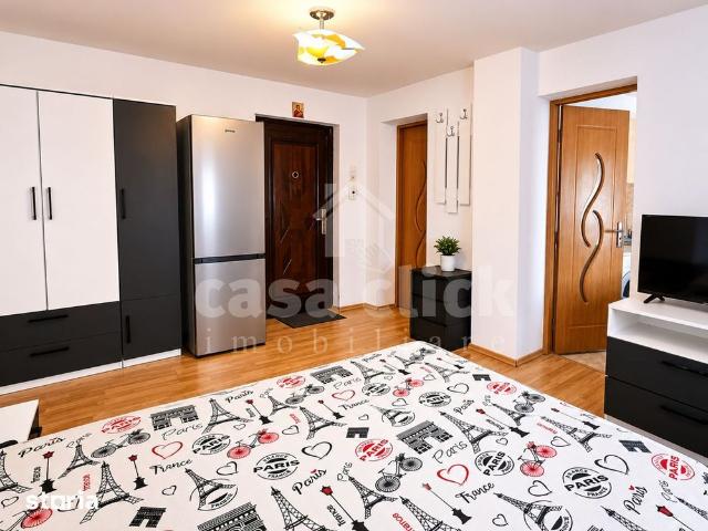 Garsonieră Spicu, ultracentral, renovată, etaj 3