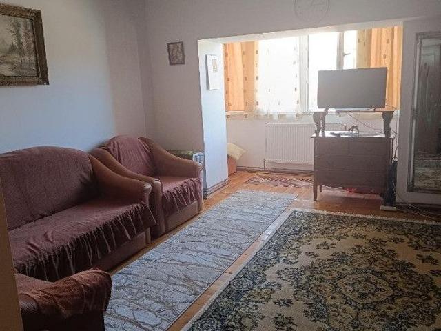 Garsoniera M.Eminescu et 5 cu lift