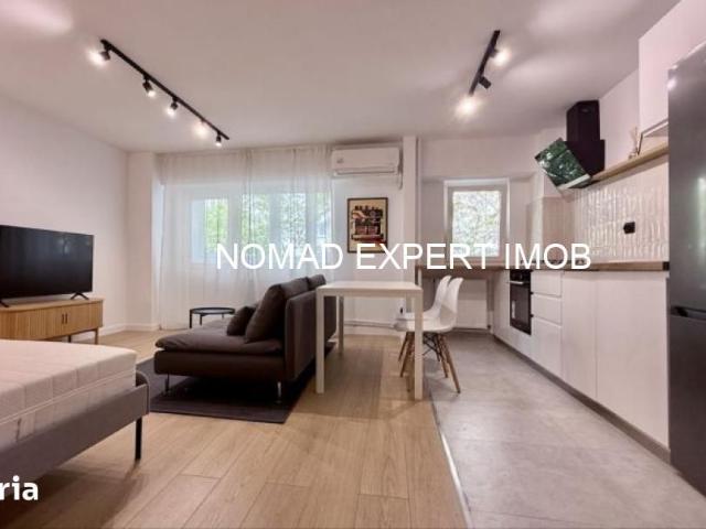 Garsoniera moderna, renovata 2026, balcon, Mall Vitan