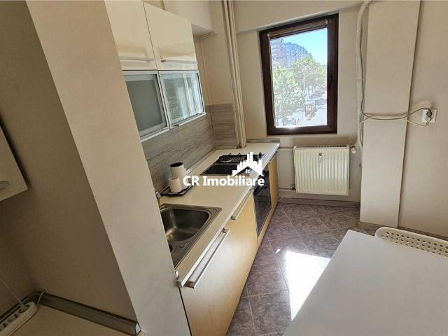 Garsoniera, Mosilor