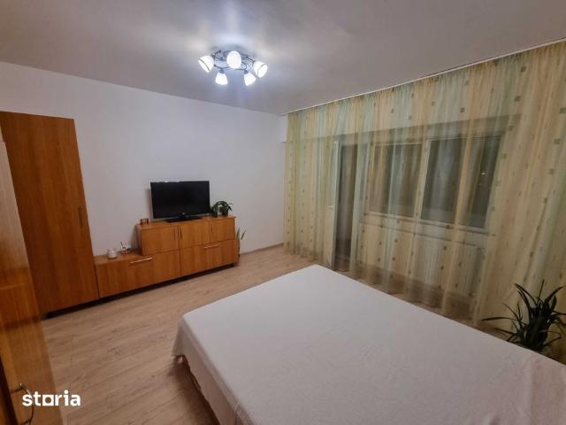 Garsoniera Nicolina, Rond Cug 40 mp