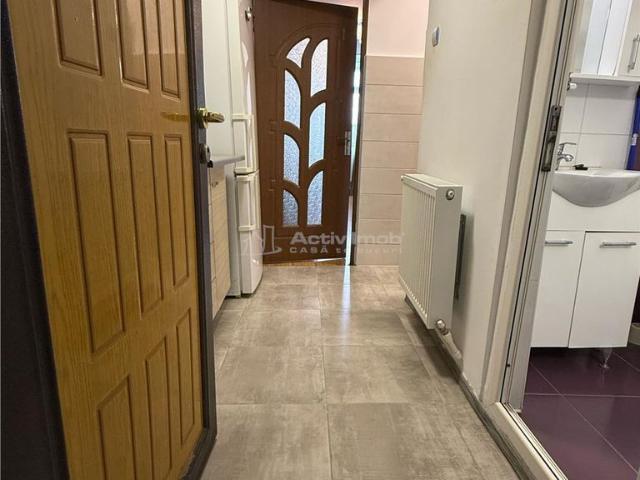 Garsoniera A uri Tiglina renovata