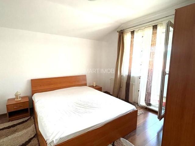 Garsoniera Bradet la mansarda mobilata si utilata 1000lei /luna