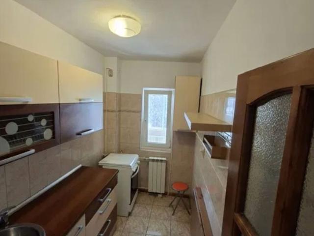 Garsoniera camere 13 septembrie, bucatarie inchisa, mobilat/utilat