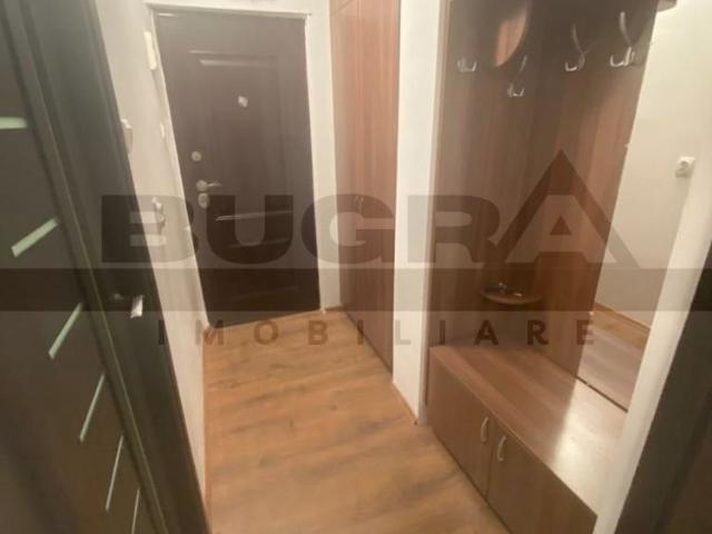 Garsoniera cocheta, etaj intermediar, balcon, zona Piata Zorilor