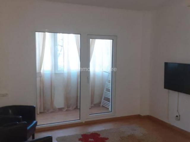 Garsoniera, comandata, 40 mp, balcon, Turda Grivita