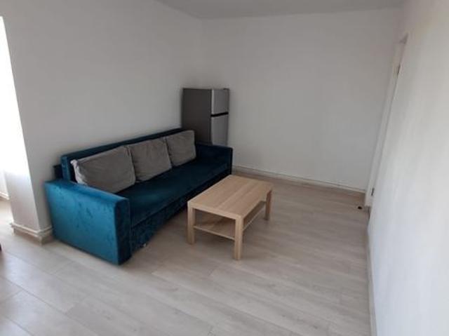 Garsoniera complet renovata 39mp