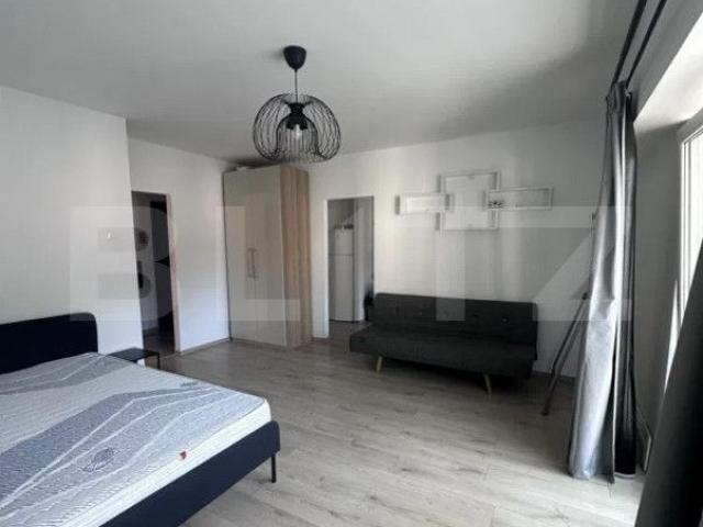 Garsoniera de inchiriat, 42 mp, zona Racadau