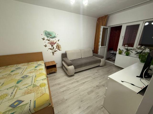 Garsoniera de inchiriat