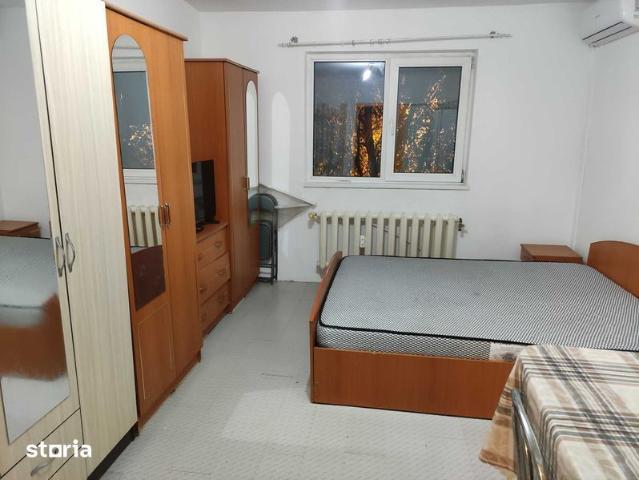Garsoniera de inchiriat