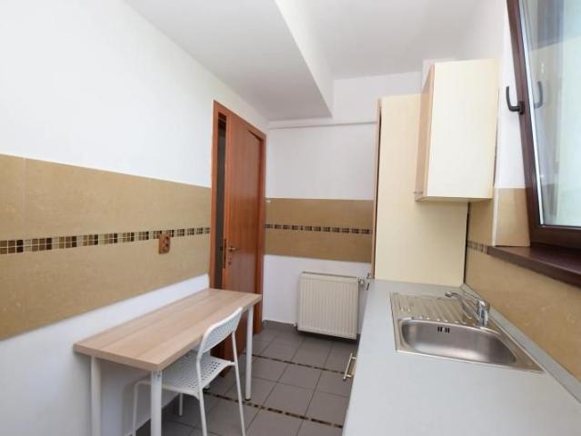Garsoniera de inchiriat