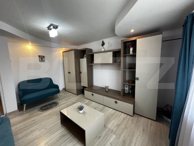Garsoniera de inchiriat, 36 mp, zona Debarcader