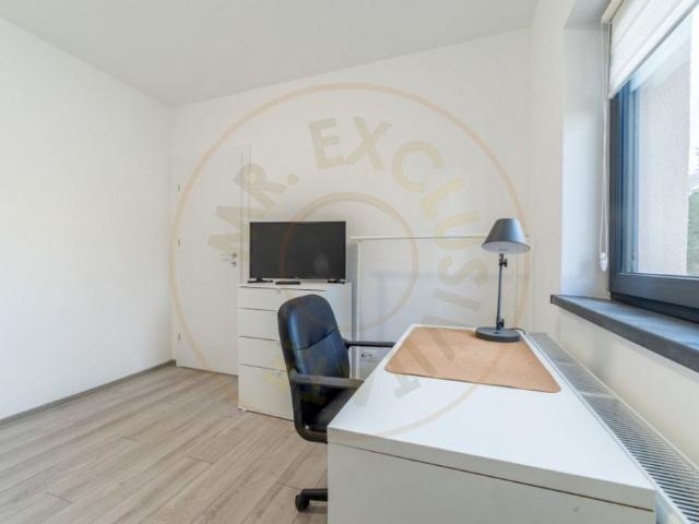 Garsoniera de inchiriat bloc nou Trivale + loc de parcare