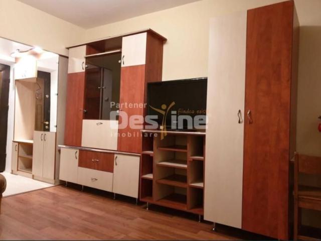 Garsoniera de inchiriat | Galata | Etaj 2 | Centrala proprie | Mobilata si utila