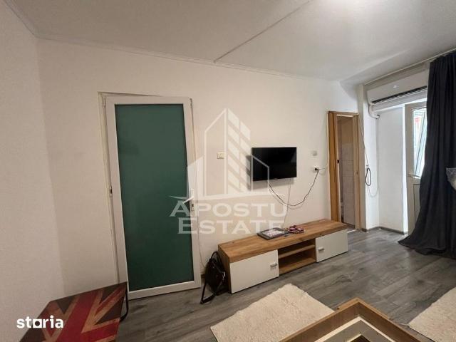 Garsoniera de inchiriat in Timisoara, zona UMT