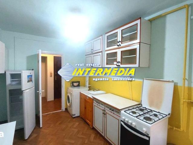 Garsoniera de inchiriat in zona Cetate utilata si mobilata